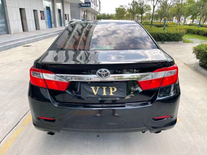 济宁13年丰田凯美瑞9