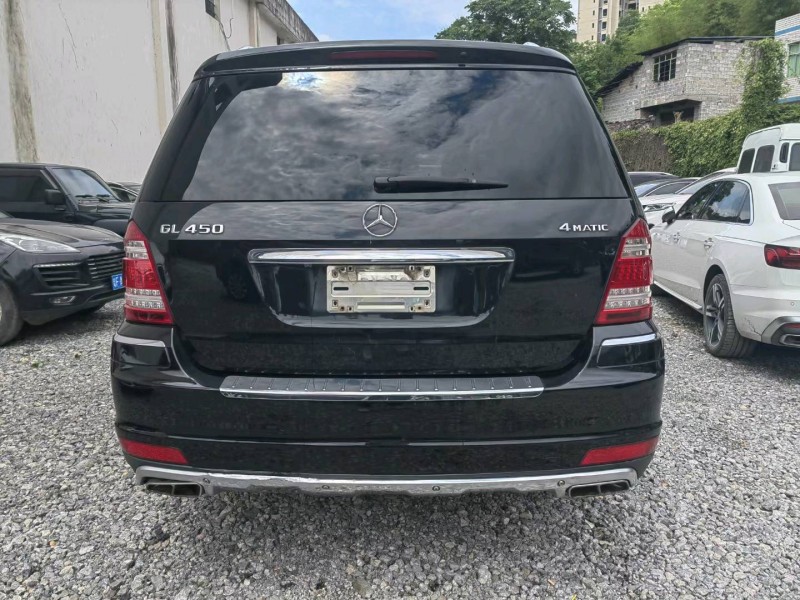 重庆12年奔驰GL9