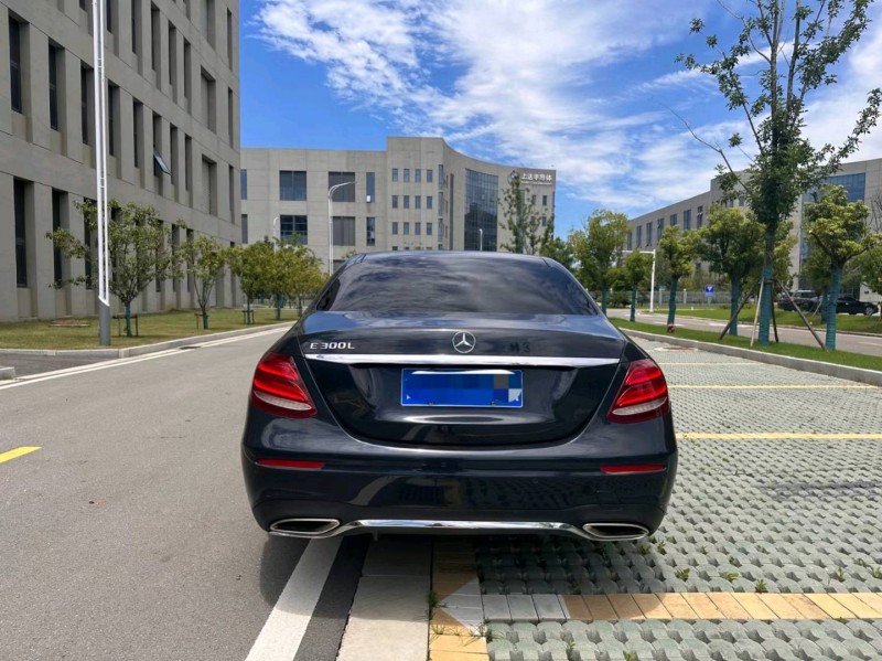 徐州16年奔驰E8