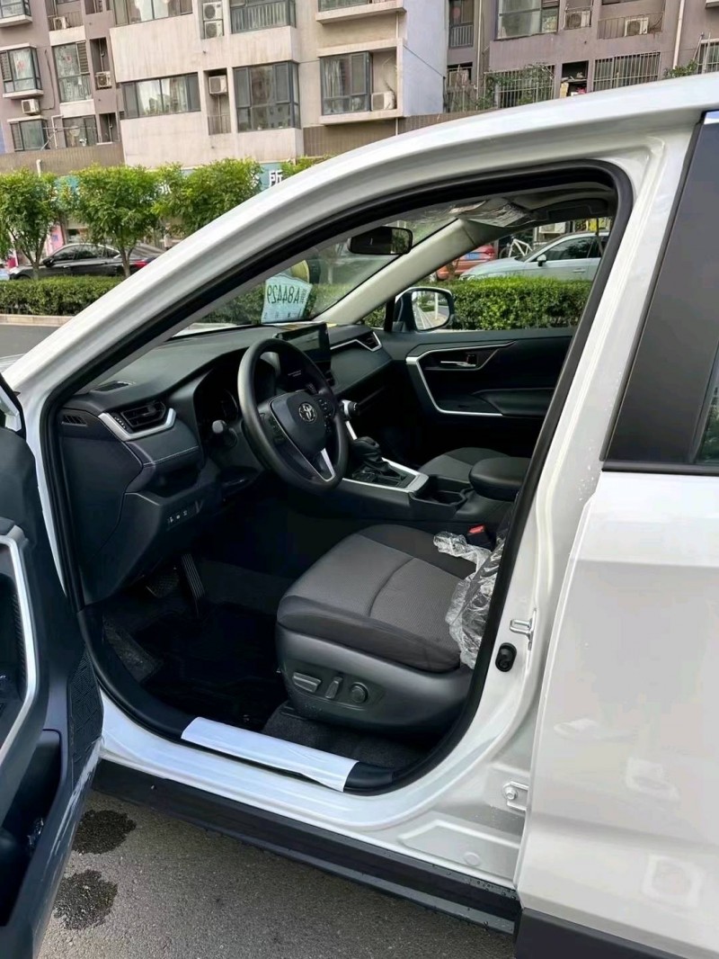 邢台23年丰田RAV4荣放5