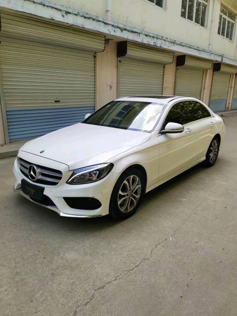 东营17年奔驰C3