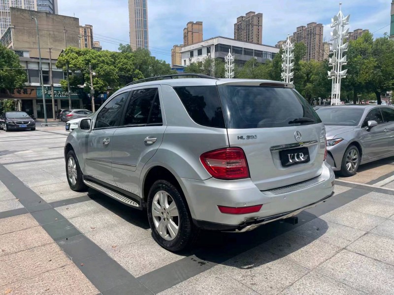 常州09年奔驰ML5