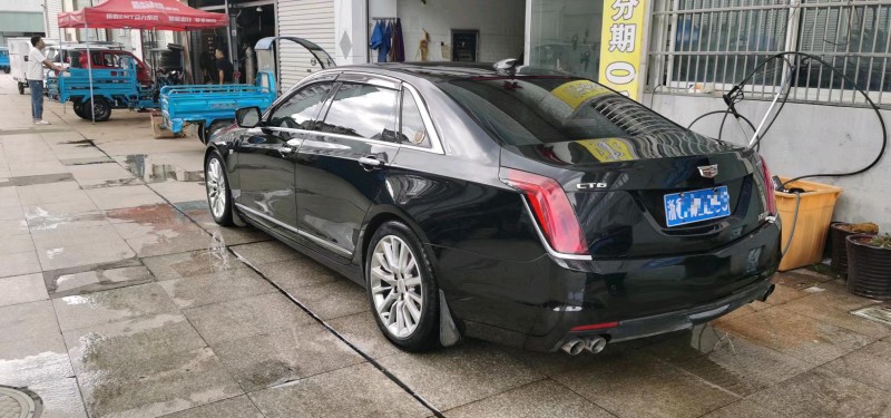 嘉兴17年凯迪拉克CT62