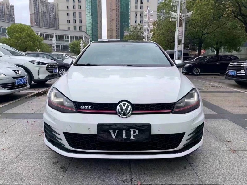 常州16年大众高尔夫1