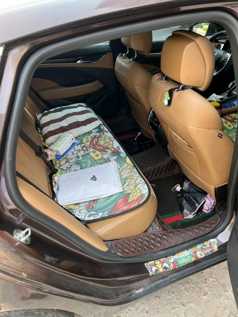 枣庄19年别克君越2