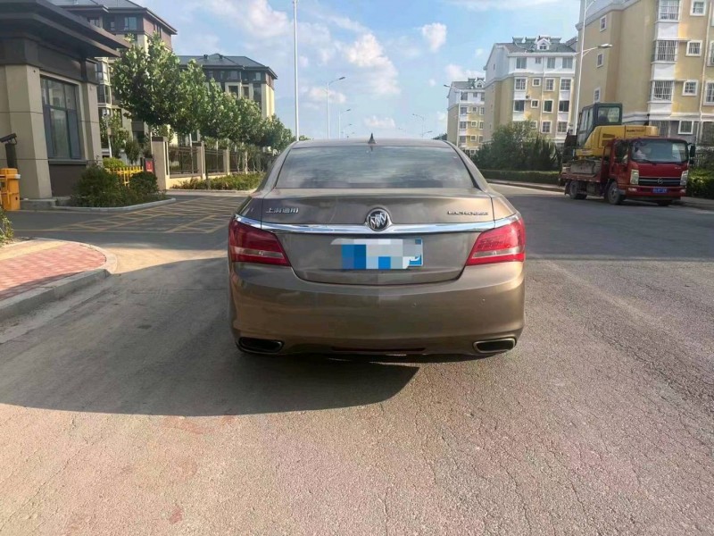 枣庄16年别克君越5