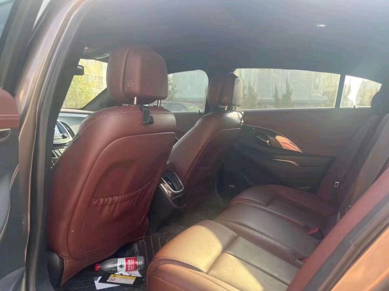 枣庄16年别克君越9