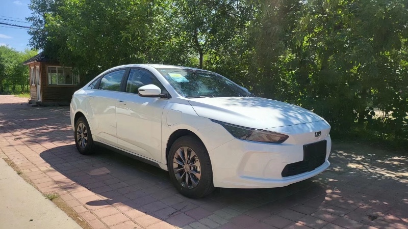 潍坊23年吉利几何2