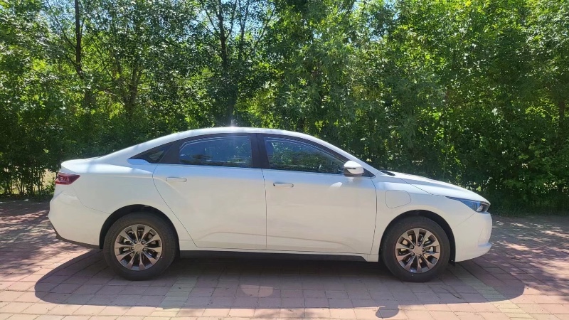 潍坊23年吉利几何3