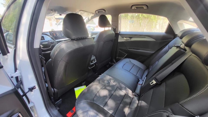 潍坊23年吉利几何6