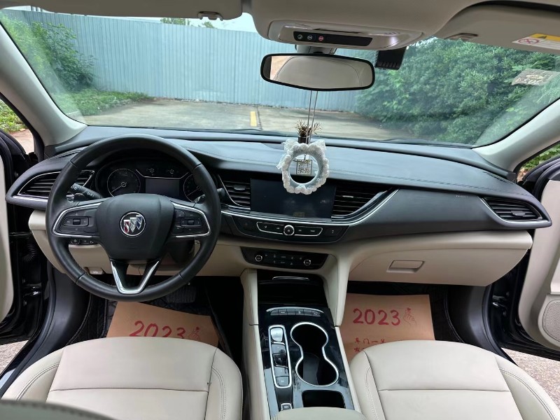 徐州20年别克君威5