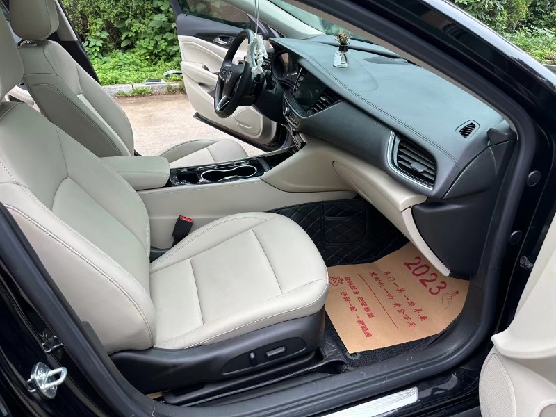 徐州20年别克君威6