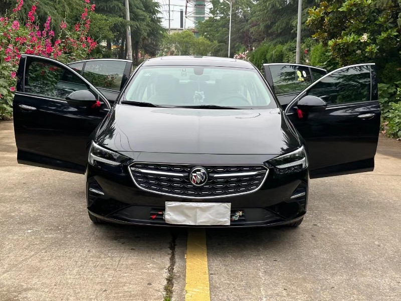 徐州20年别克君威8