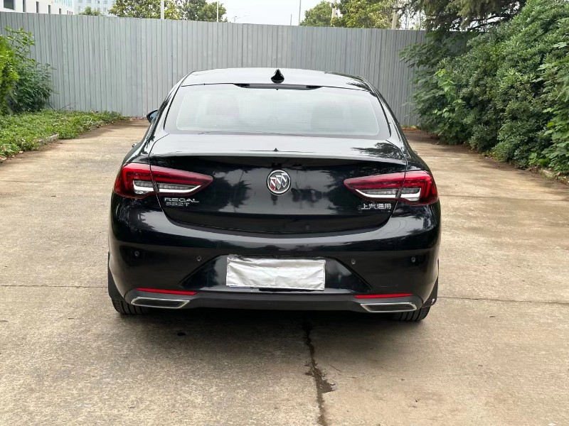 徐州20年别克君威9