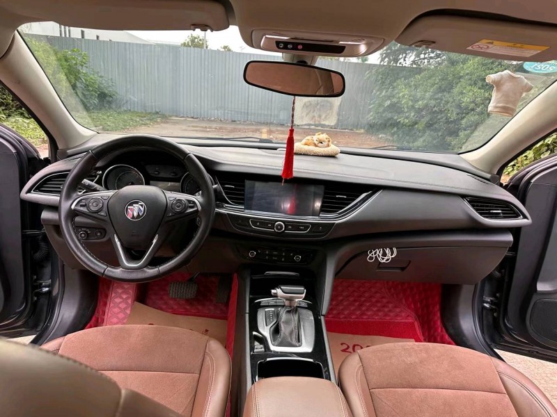 徐州20年别克君威5