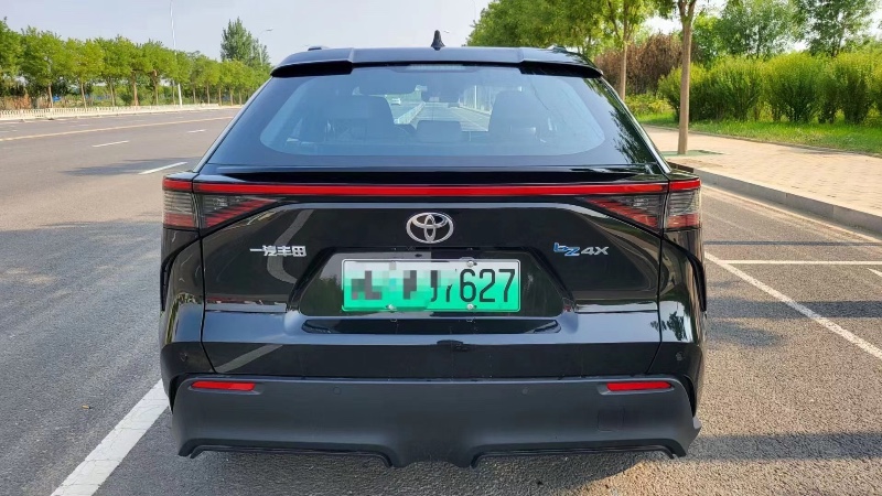 潍坊23年丰田BZ4X2