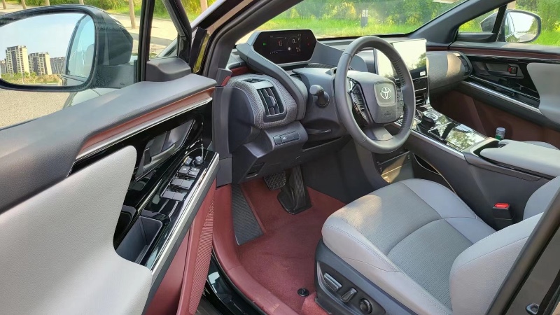 潍坊23年丰田BZ4X9