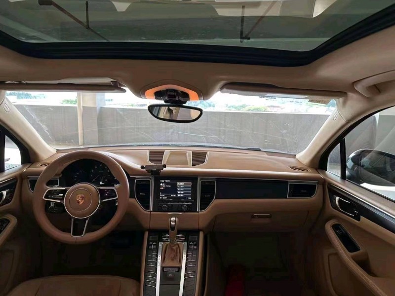 嘉兴15年保时捷Macan8