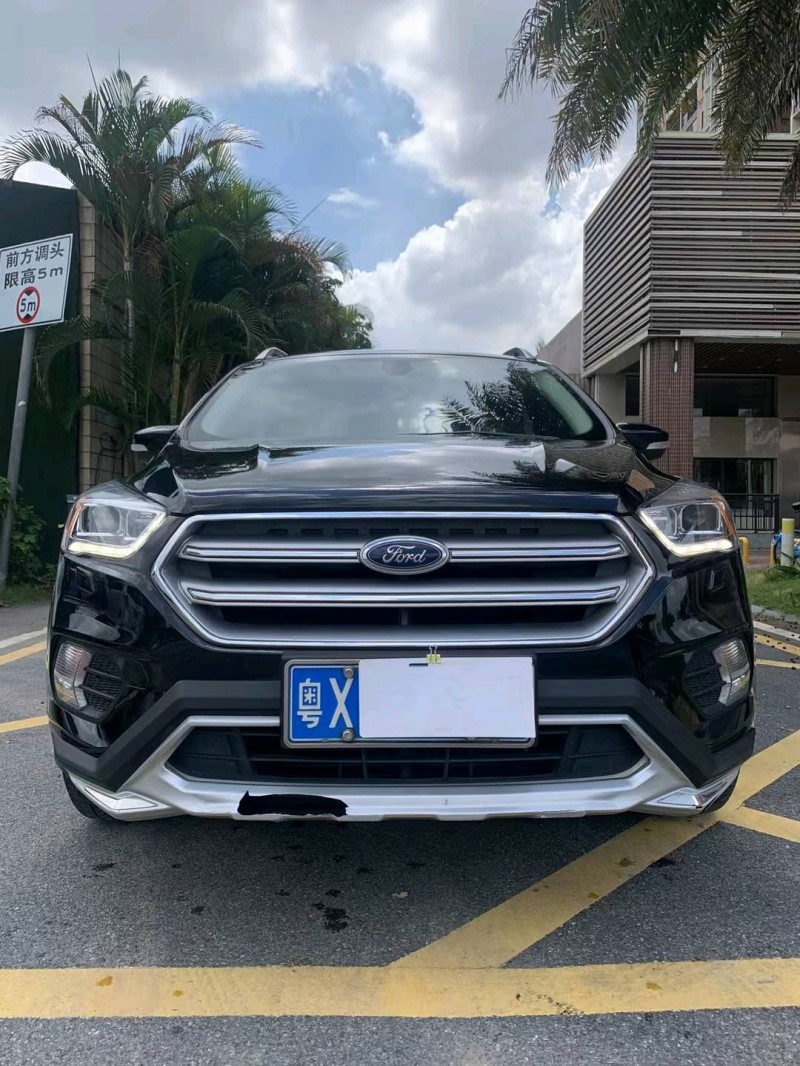 佛山17年福特翼虎1