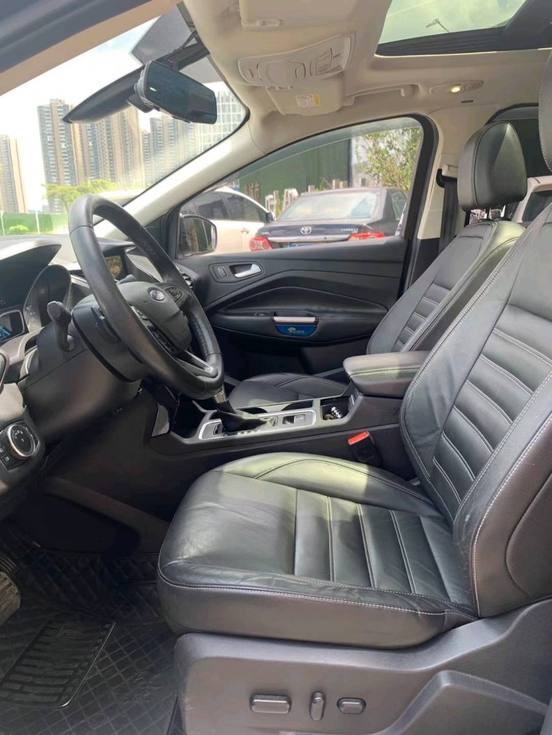 佛山17年福特翼虎5