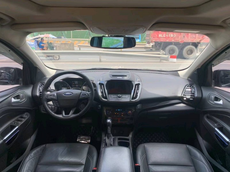 佛山17年福特翼虎6