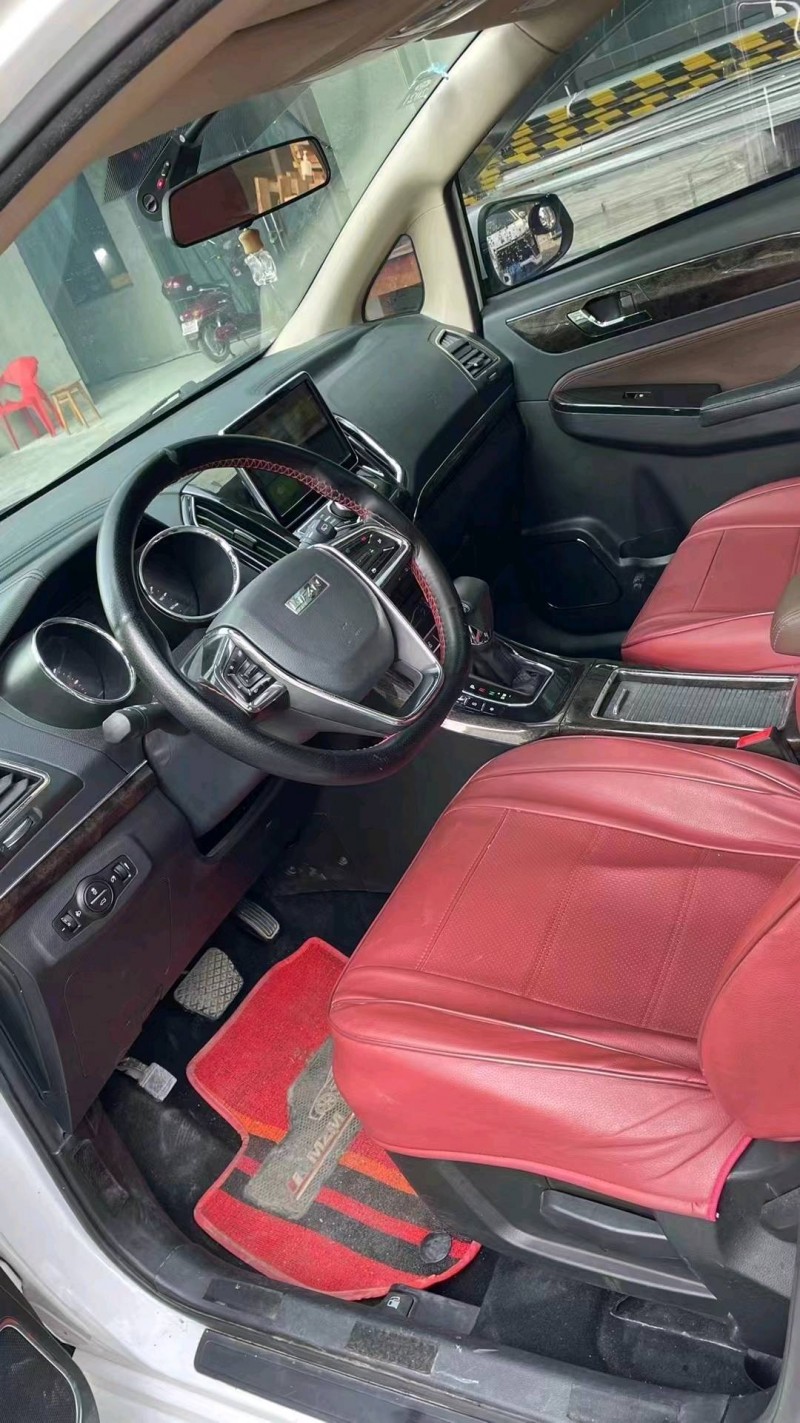 成都19年力帆汽车轩朗6