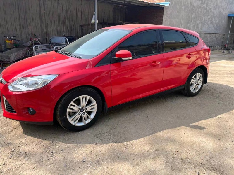 济南12年福特福克斯2