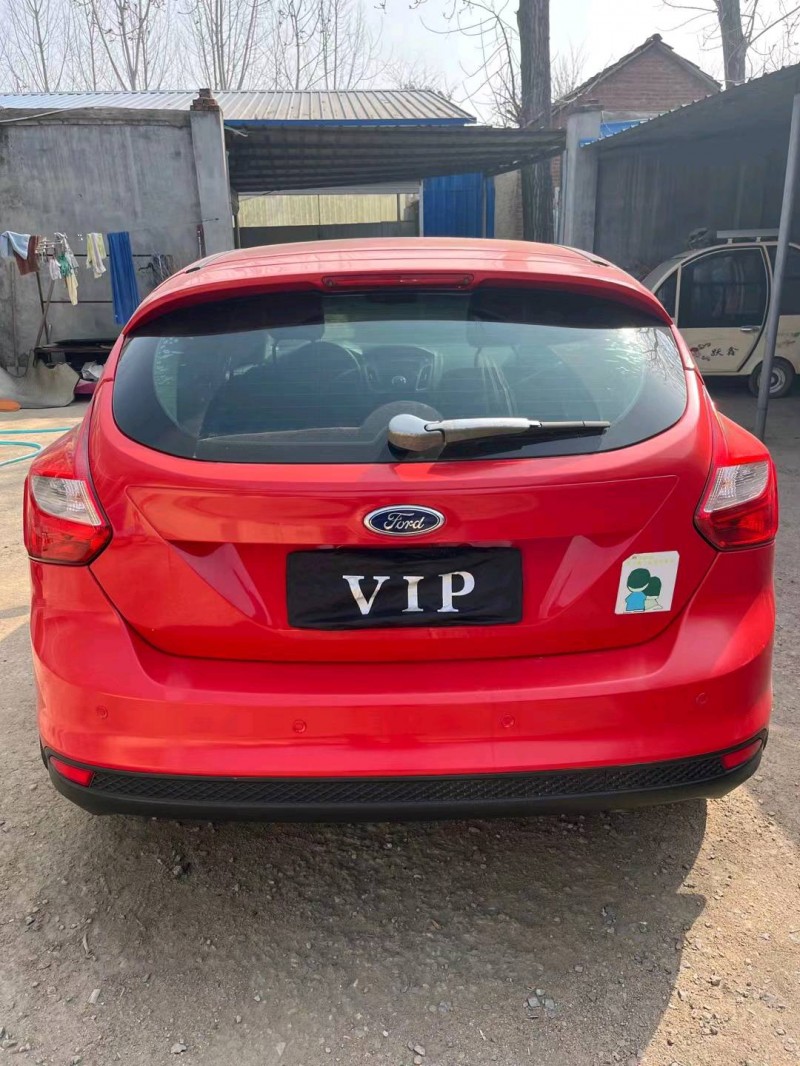 济南12年福特福克斯9