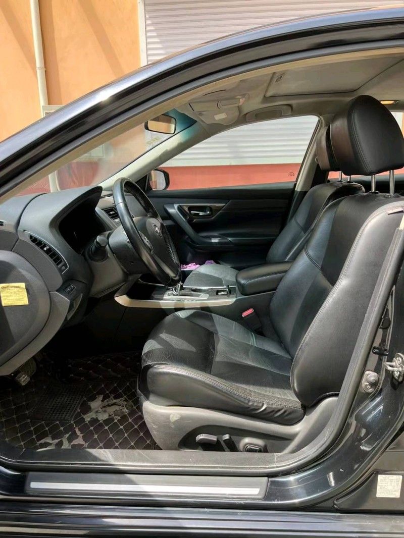 廊坊15年日产天籁4