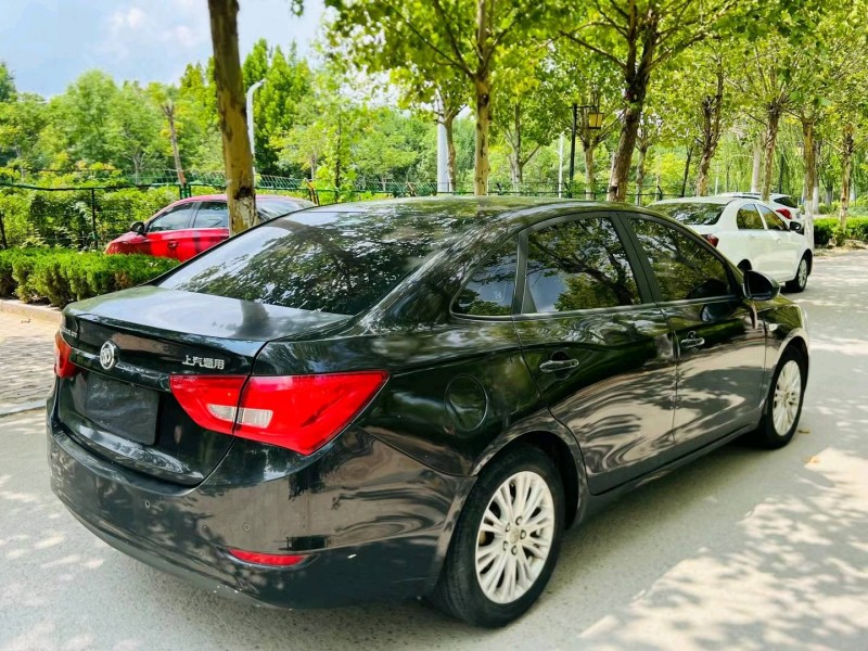 聊城16年别克英朗GT7