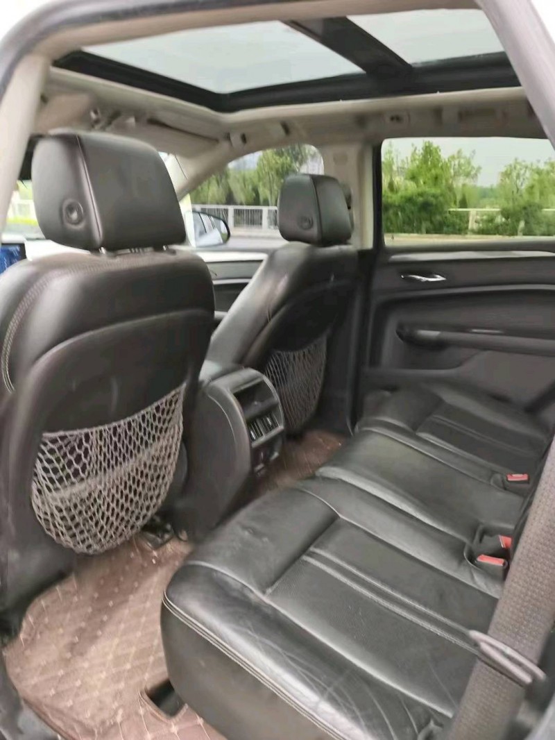 济南12年凯迪拉克SRX6