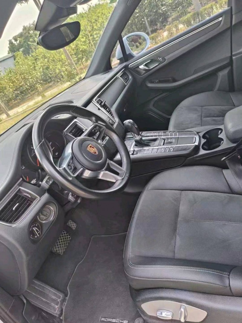 东营18年保时捷Macan9