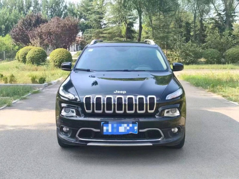 淄博18年Jeep自由光1