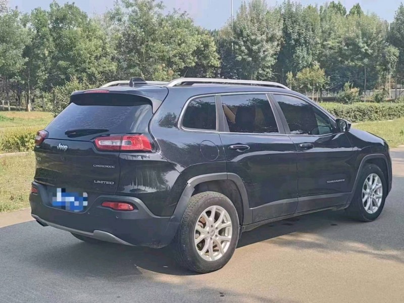 淄博18年Jeep自由光5