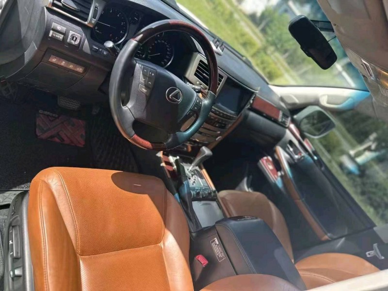 枣庄15年雷克萨斯LX9