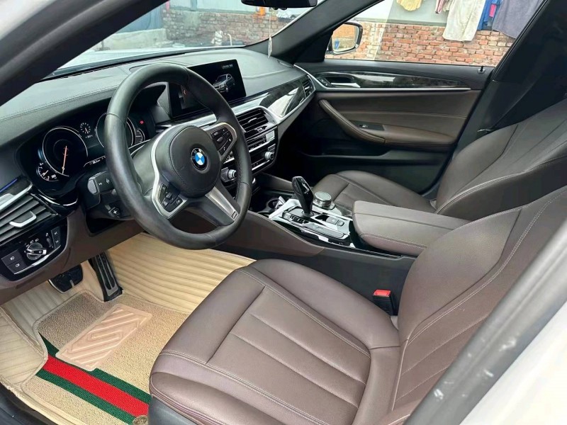 北京18年宝马5系4