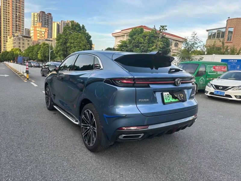 深圳22年長安汽車UNI-K8