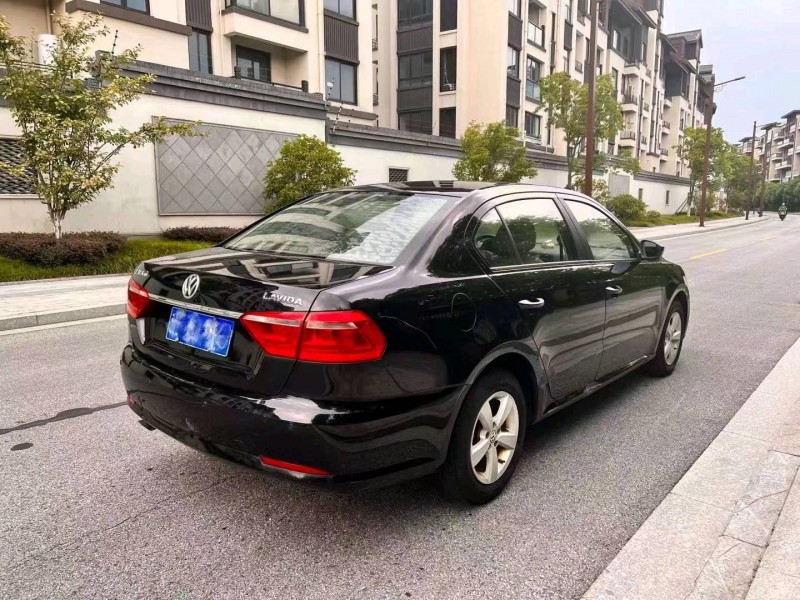 嘉兴15年大众朗逸9