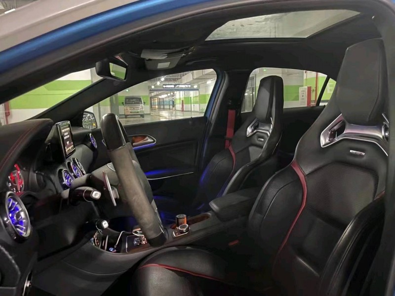 广州16年奔驰AMG3