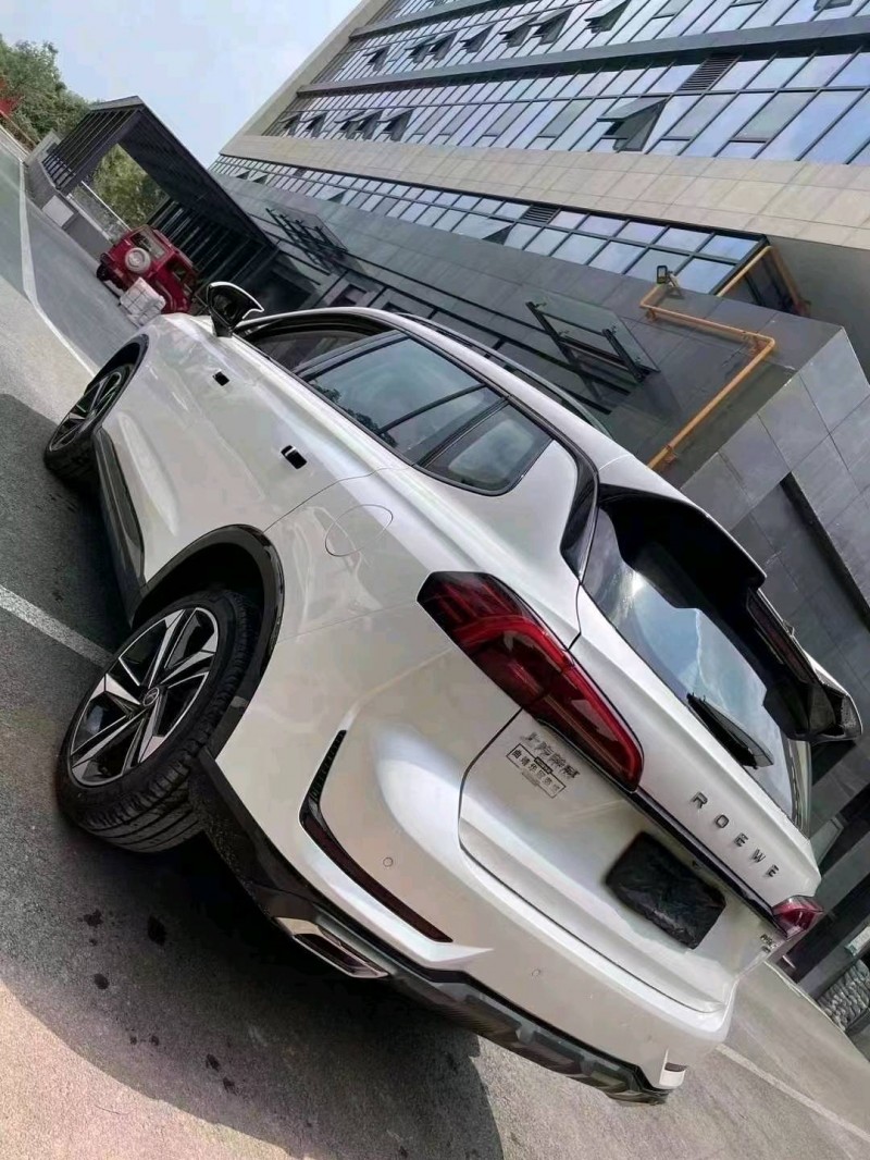 成都23年荣威RX53