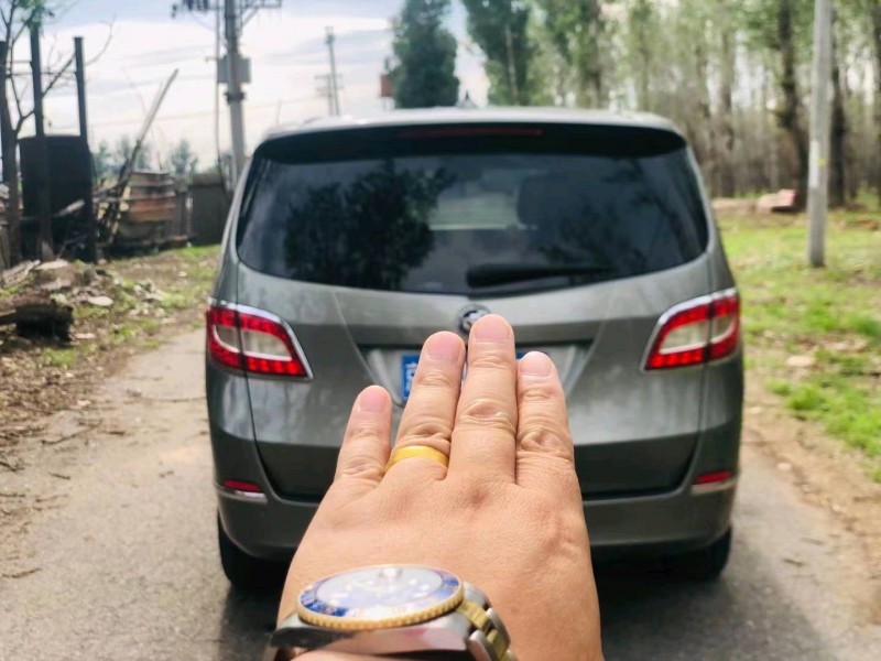 北京10年别克GL89