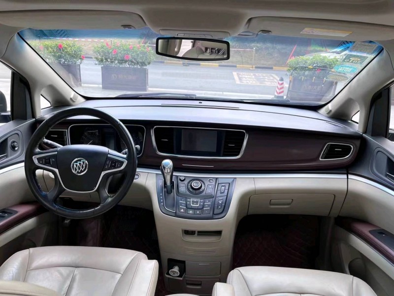 深圳17年别克GL85