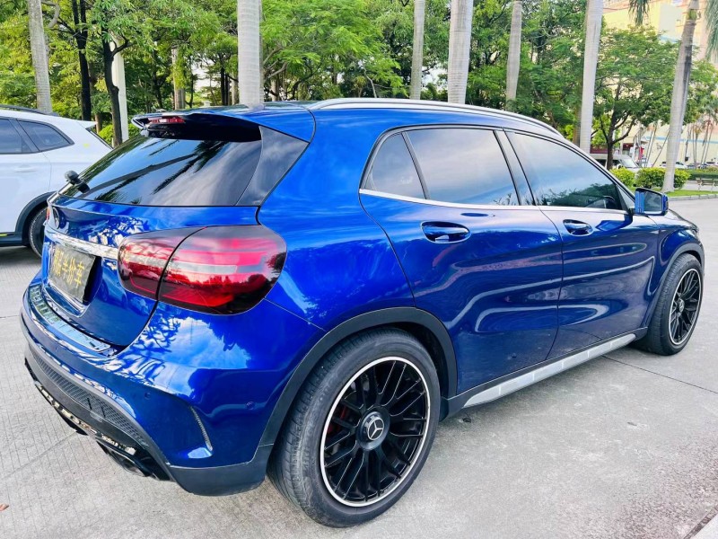 广州19年奔驰GLA4