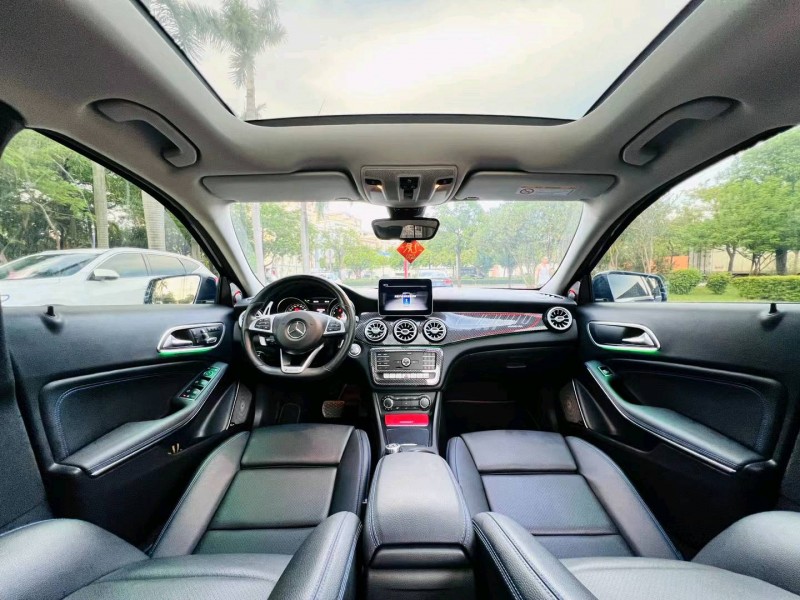 广州19年奔驰GLA6