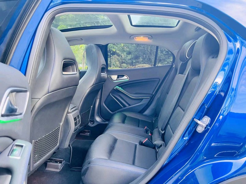 广州19年奔驰GLA7