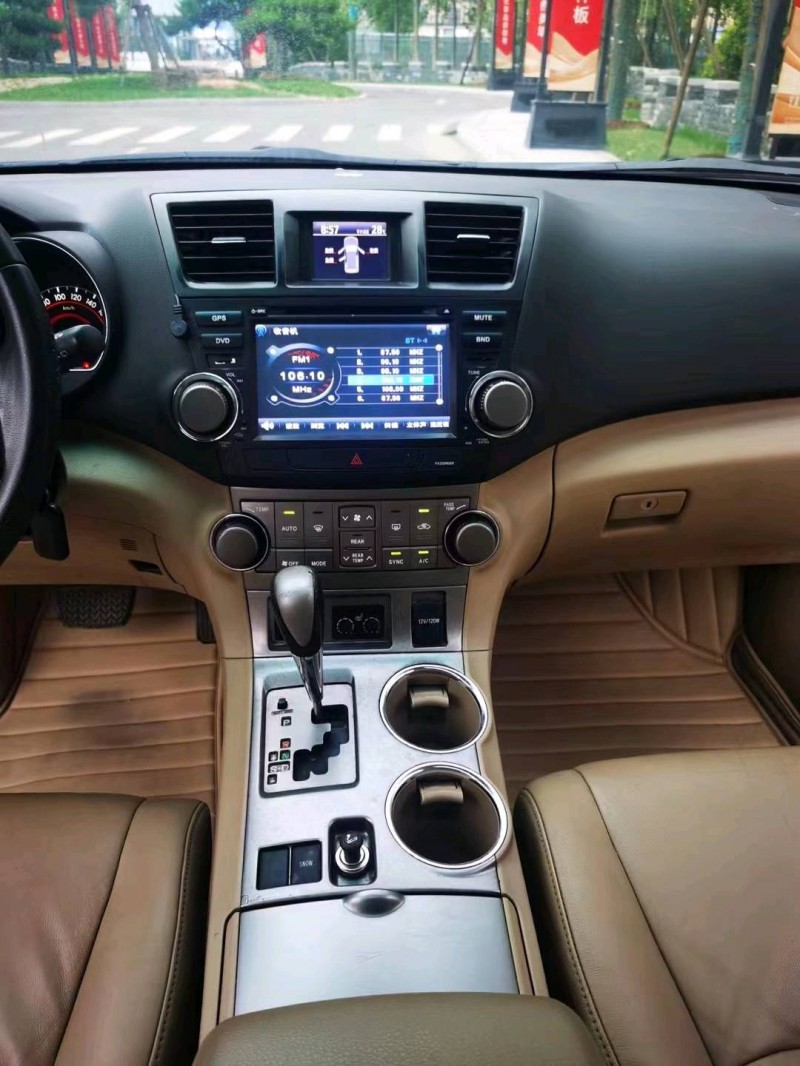 北京10年丰田汉兰达4