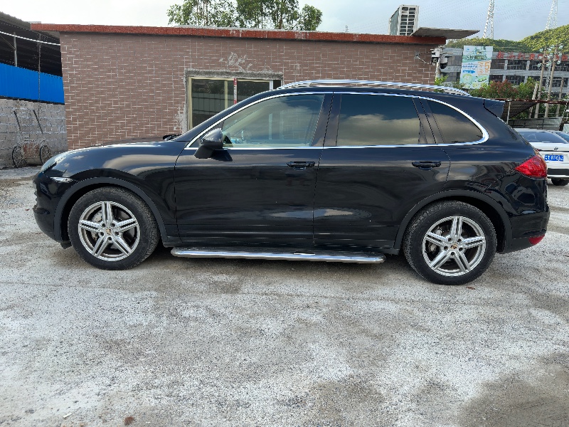 珠海10年保时捷卡宴2