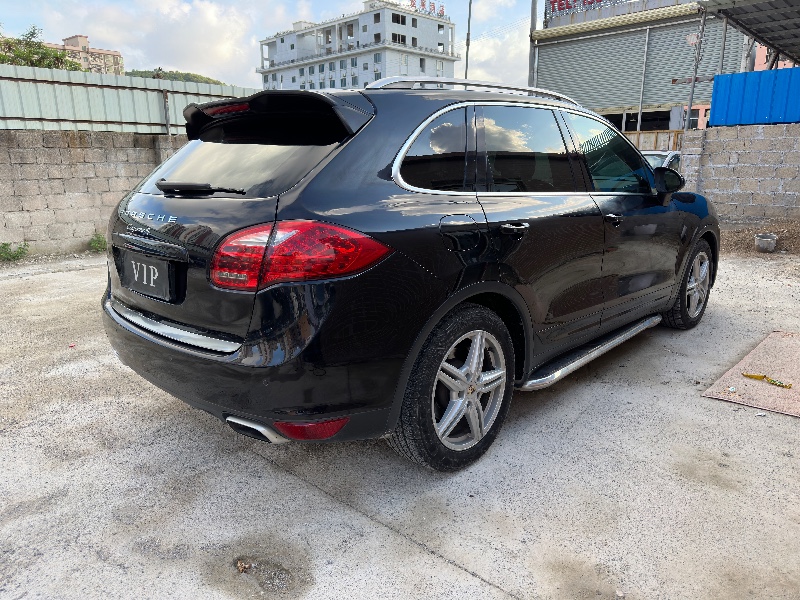 珠海10年保时捷卡宴4