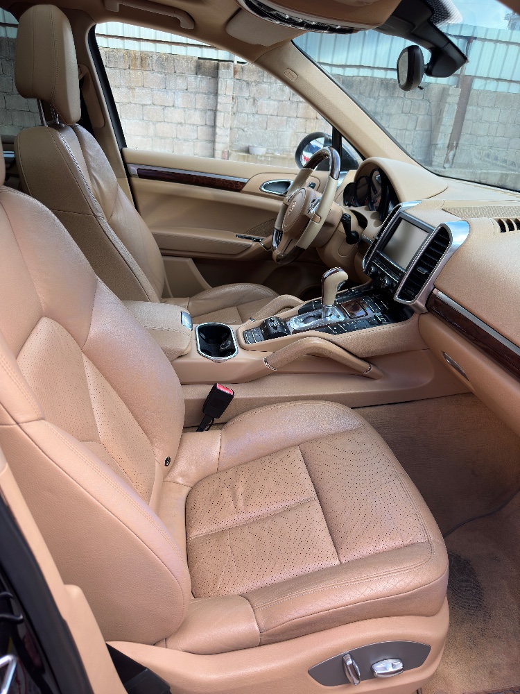 珠海10年保时捷卡宴7