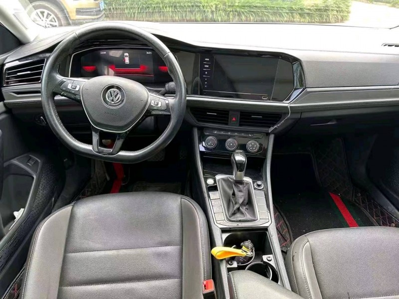 淄博21年大众速腾8